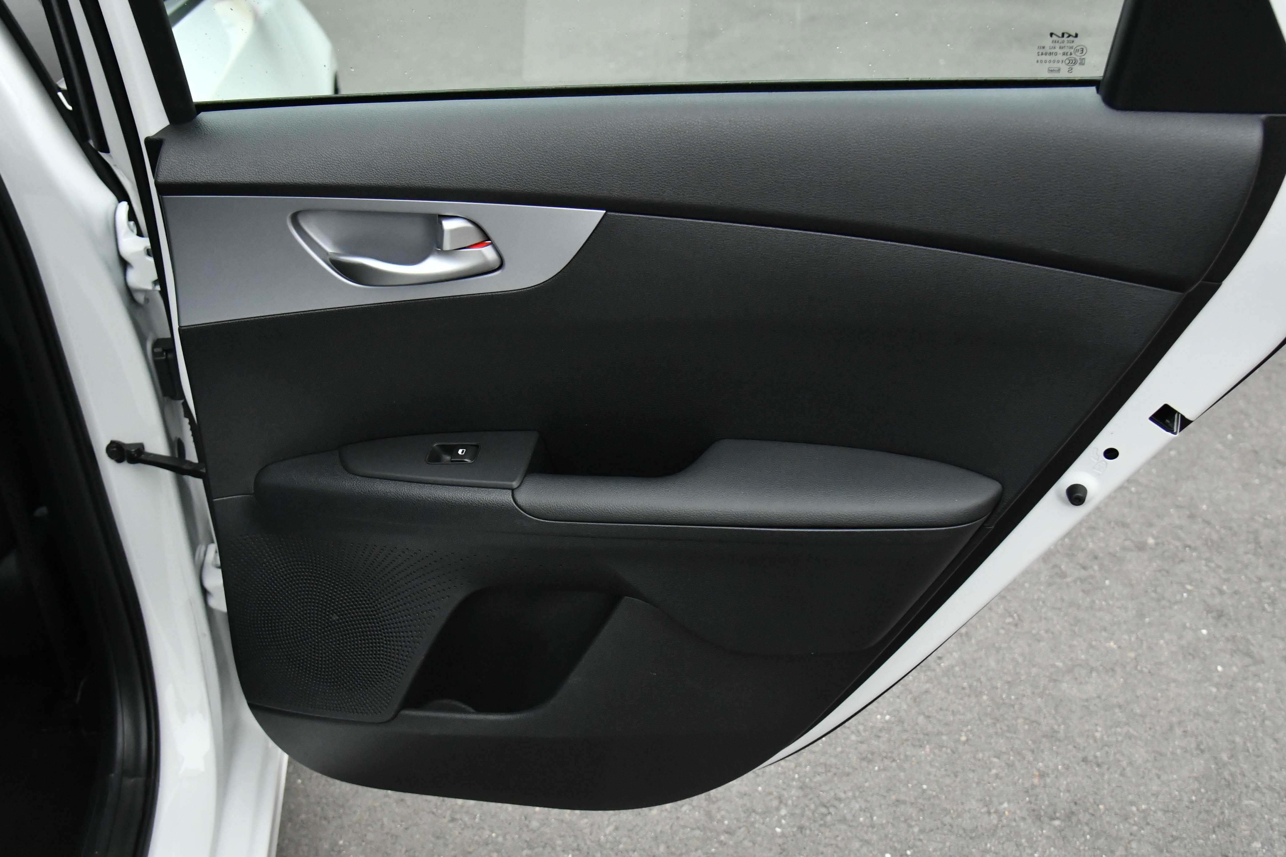 Used 2024 Kia Forte LXS image 32