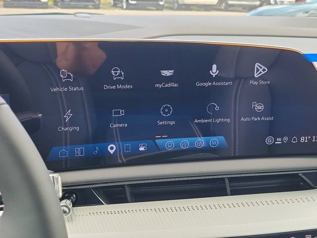 New 2027 Cadillac Optiq Luxury w/ LPO, Floor Liner Package AWD/4WD image 14