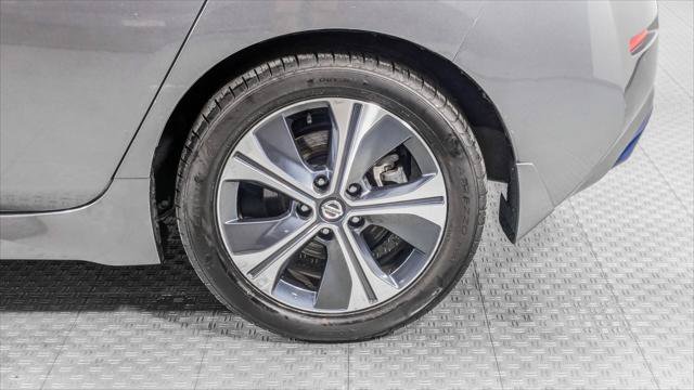 Used 2020 Nissan Leaf SV w/ SV Technology Package FWD image 33