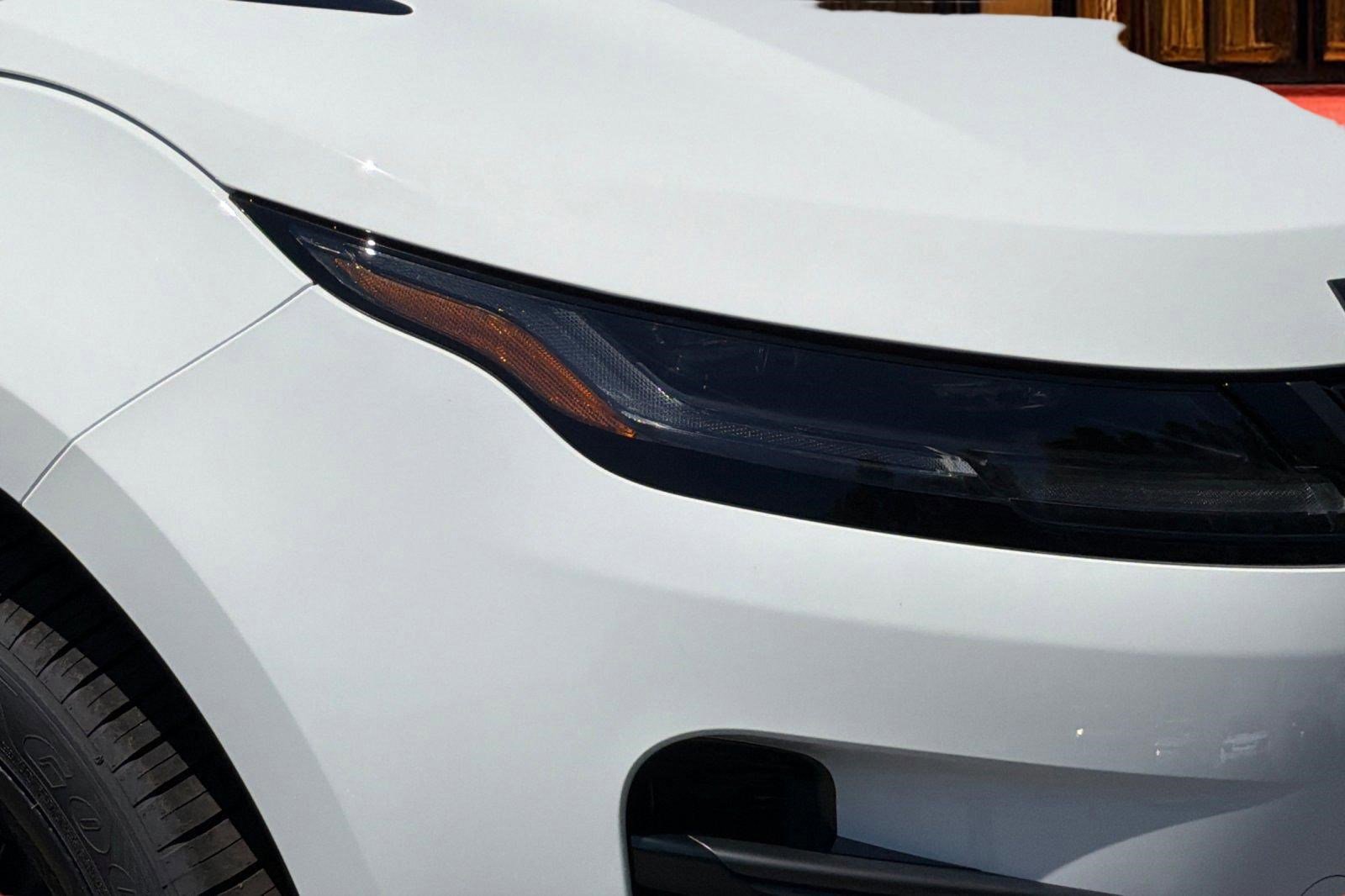 New 2026 Land Rover Range Rover Evoque Dynamic SE AWD/4WD image 10