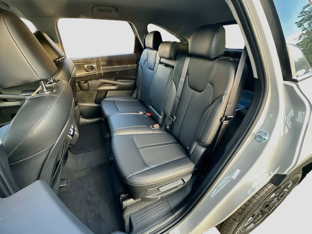 New 2026 Kia Sorento S FWD image 23