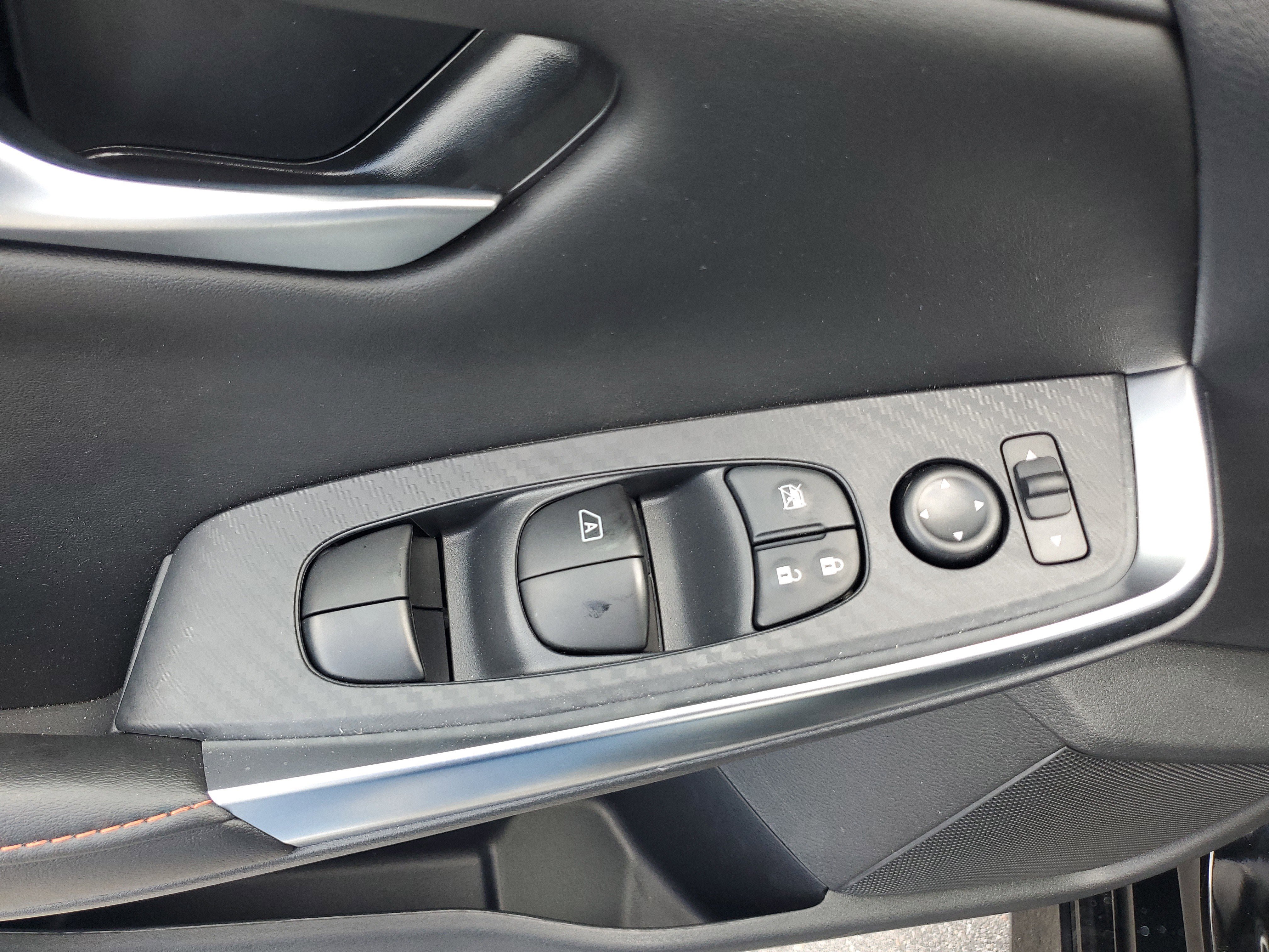 New 2025 Nissan Sentra SR w/ Midnight Edition FWD image 19