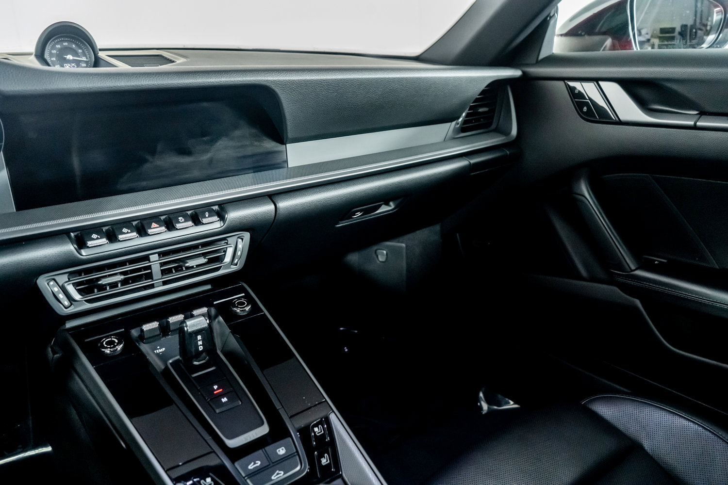 Used 2020 Porsche 911 Carrera 4S w/ Sport Package image 44