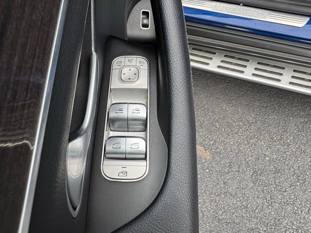 Certified 2021 Mercedes-Benz GLS 580 4MATIC image 21