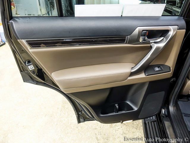 Used 2022 Lexus GX 460 Premium w/ Premium Package image 22