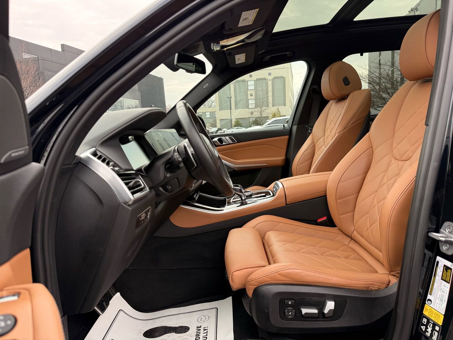 Used 2023 BMW X5 xDrive40i w/ Executive Package image 46