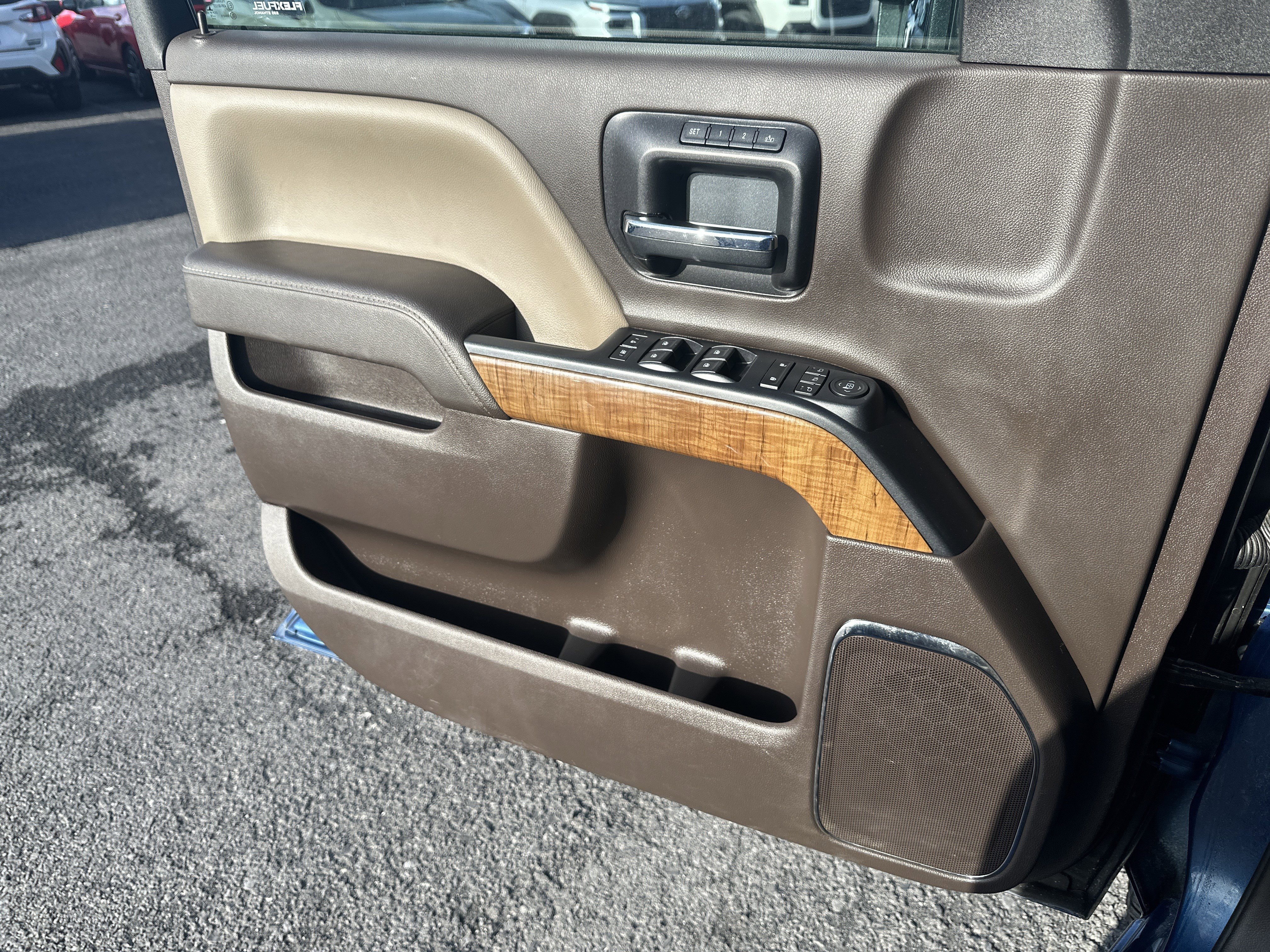 Used 2019 GMC Sierra 2500 SLT w/ Suspension Package, Off-Road image 15