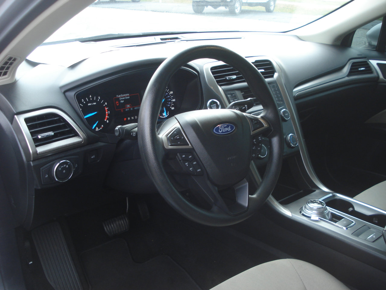 Used 2019 Ford Fusion S image 19