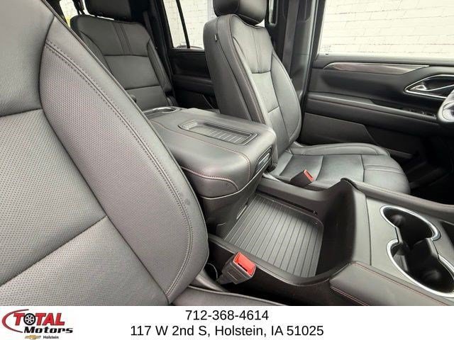 Used 2023 Chevrolet Suburban RST w/ Luxury Package AWD/4WD image 20