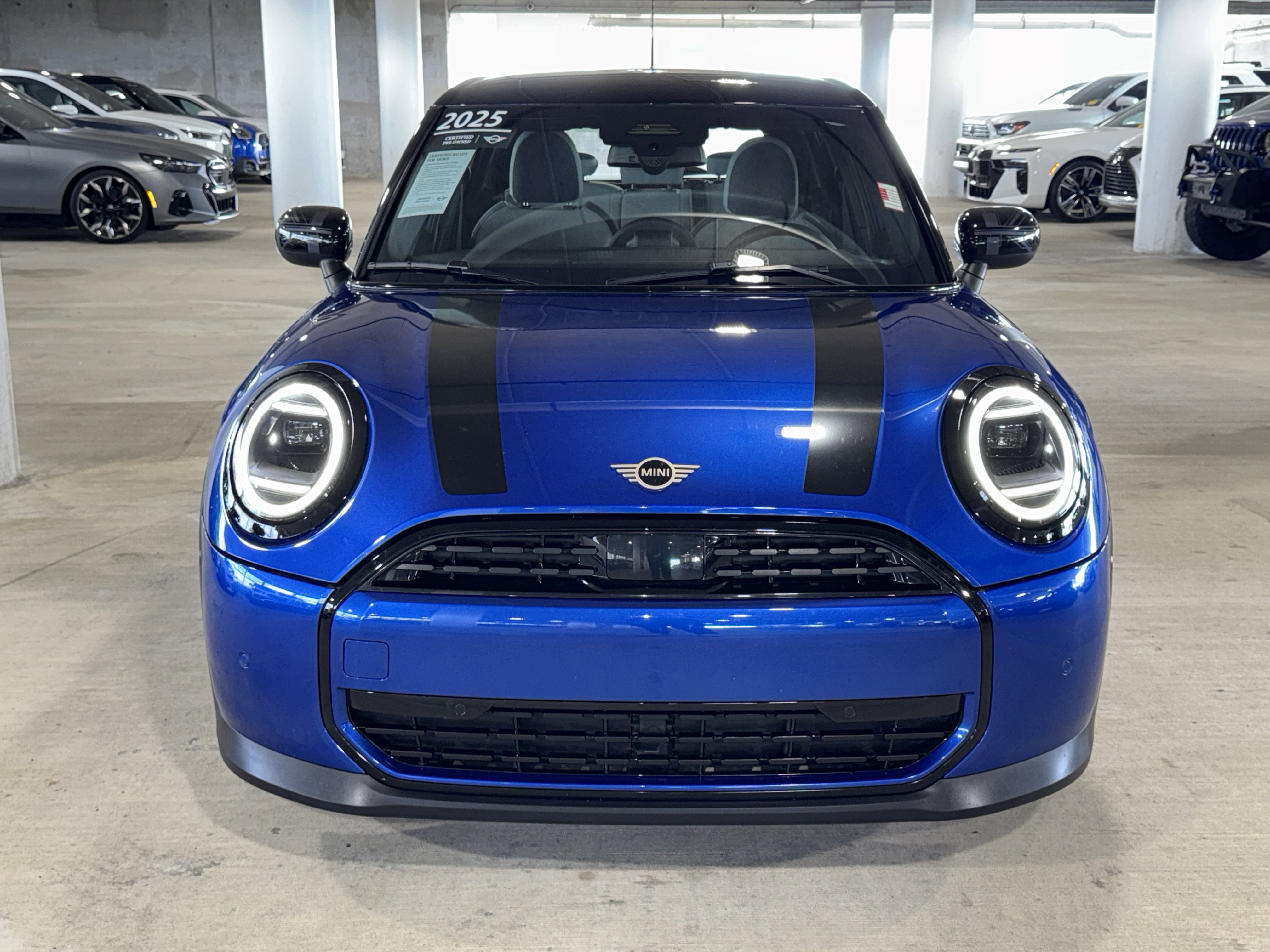 Used 2025 MINI Cooper 4-Door Hardtop FWD image 3
