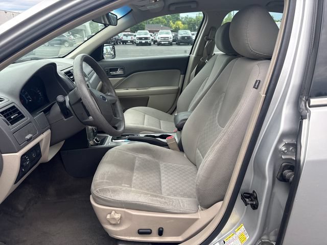 Used 2011 Ford Fusion SE w/ 201A Rapid Spec Order Code FWD image 10