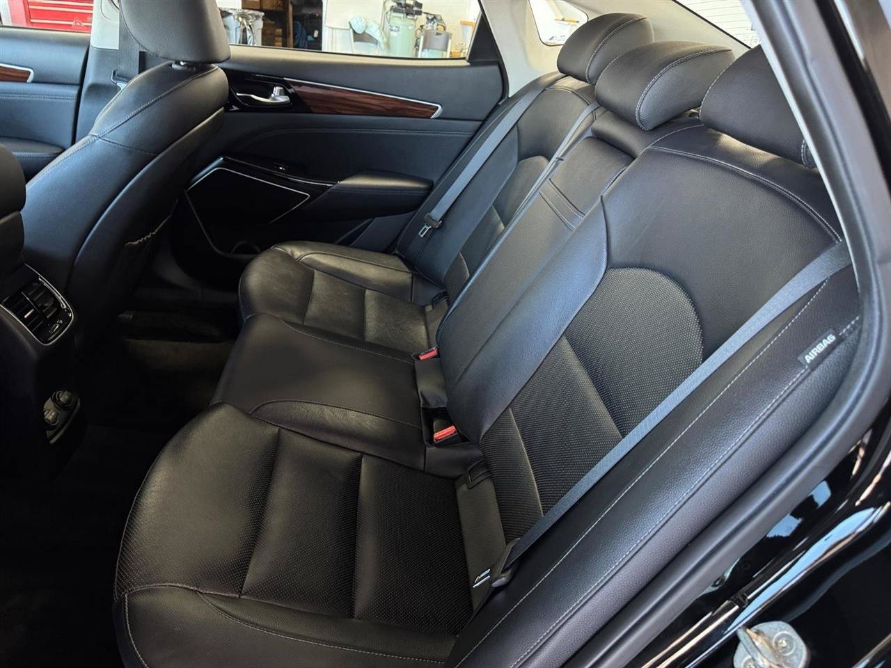 Used 2019 Kia Cadenza Premium FWD image 7