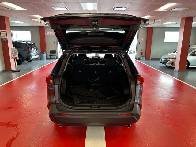 Certified 2021 Toyota RAV4 LE AWD/4WD image 25