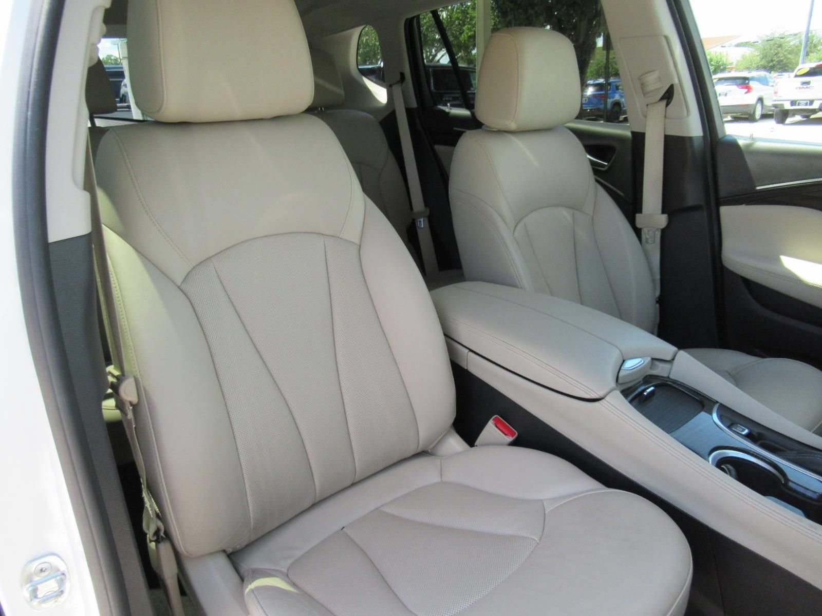 Used 2019 Buick Envision Premium AWD/4WD image 9