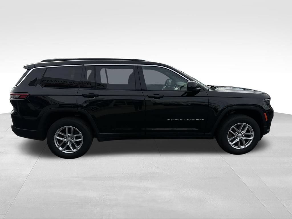 Used 2024 Jeep Grand Cherokee L Laredo AWD/4WD image 7