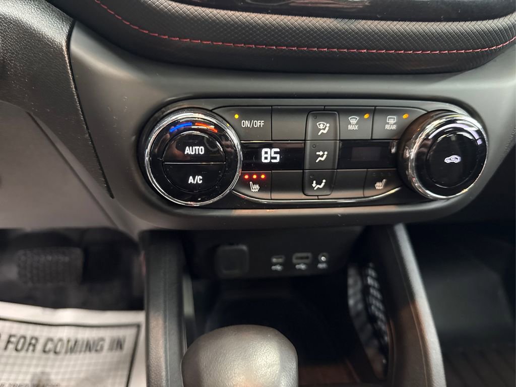 Used 2023 Chevrolet TrailBlazer RS w/ Sun and Liftgate Package image 35