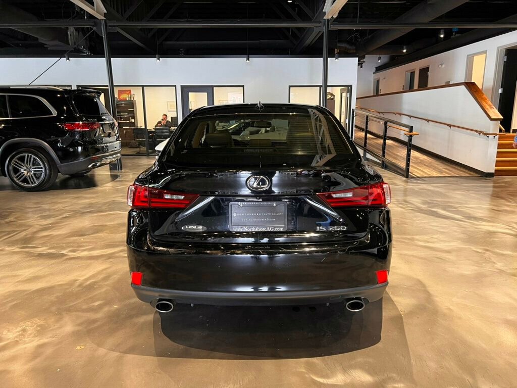 Used 2015 Lexus IS 250 image 4