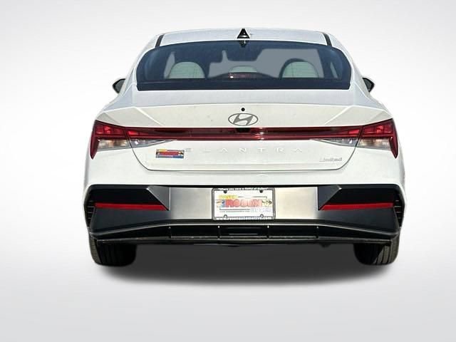 New 2025 Hyundai Elantra Limited w/ Cargo Package image 4