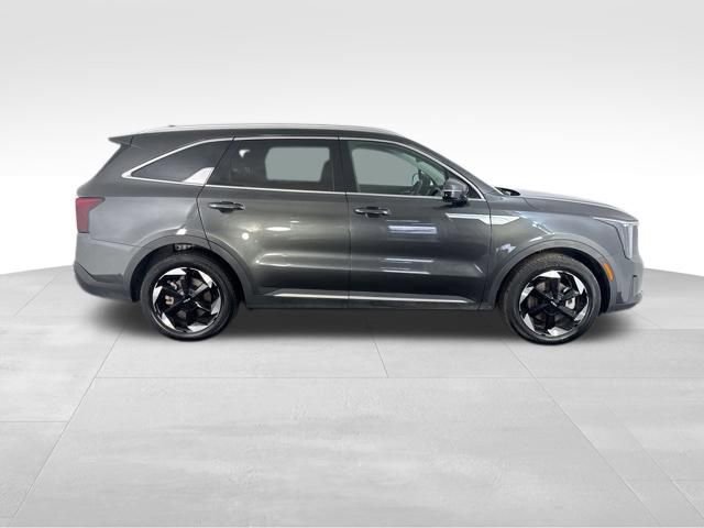 Certified 2025 Kia Sorento EX image 6