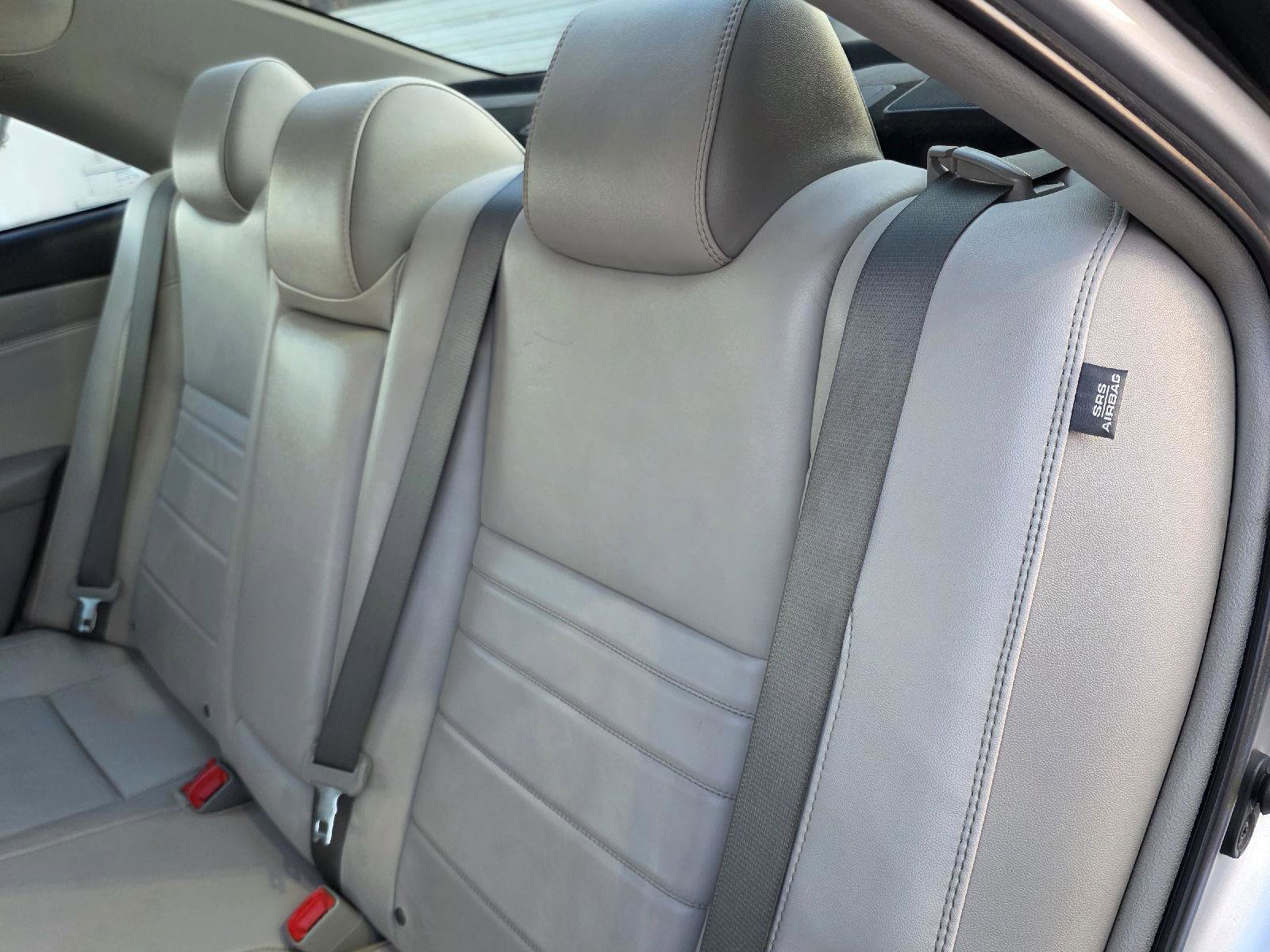 Used 2017 Toyota Camry XLE image 32