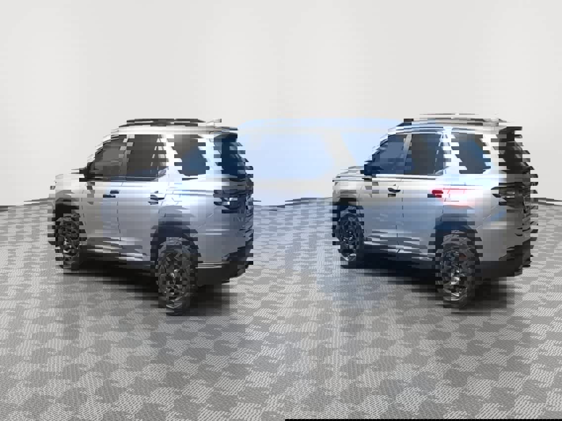 Certified 2025 Honda Pilot TrailSport image 6