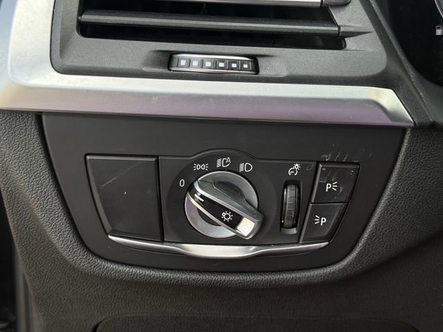 Used 2023 BMW X3 sDrive30i w/ Convenience Package RWD image 25