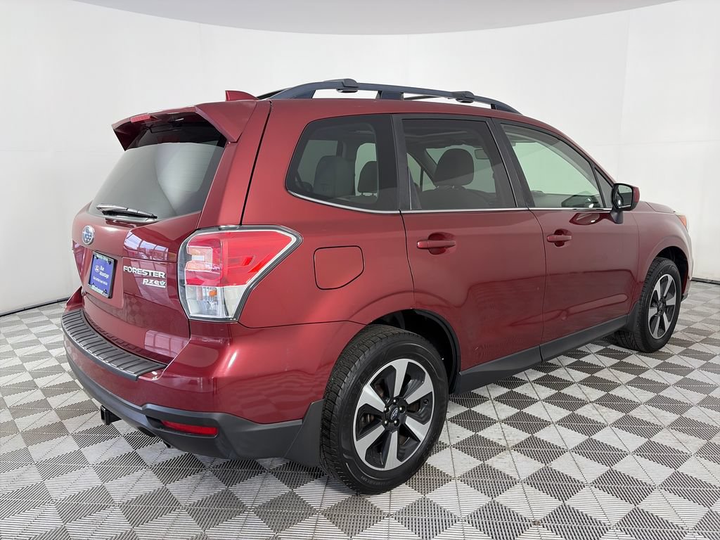 Used 2017 Subaru Forester 2.5i Limited AWD/4WD image 7