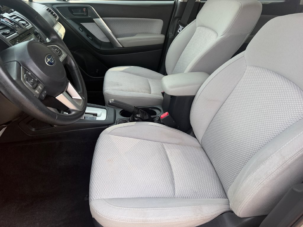 Used 2017 Subaru Forester 2.5i Premium w/ Protection Package #1 AWD/4WD image 10