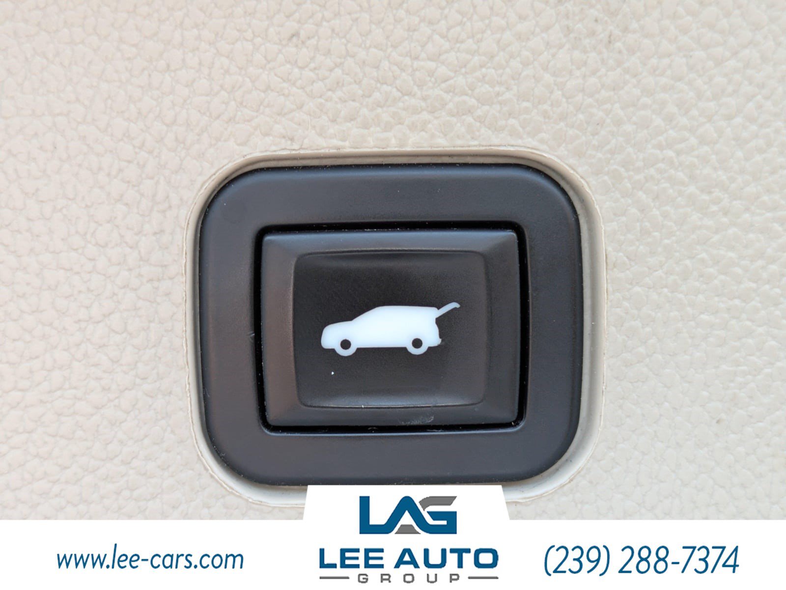 Used 2015 Cadillac SRX Luxury AWD/4WD image 11