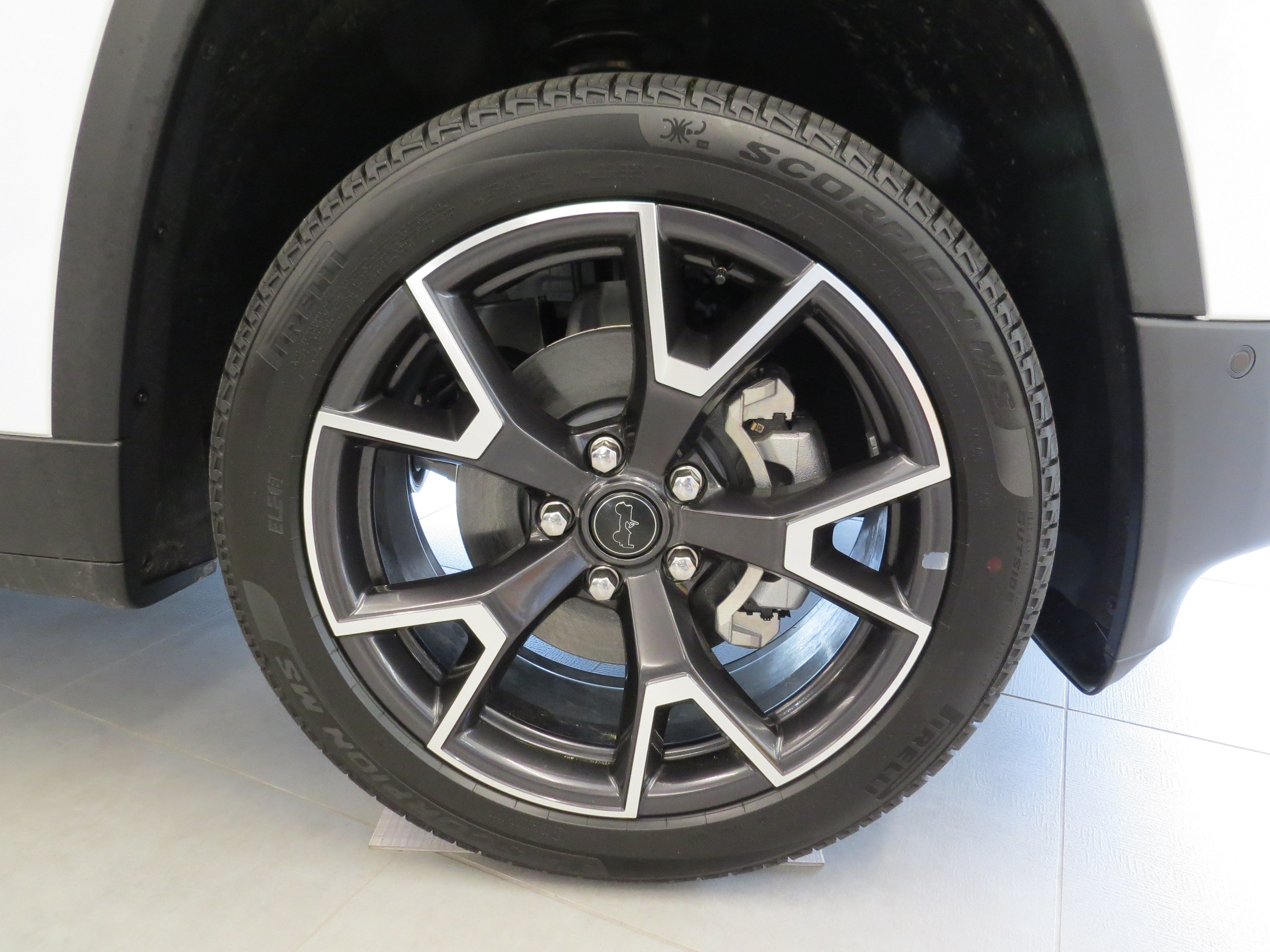 New 2026 Jeep Cherokee Overland w/ Advanced Pro Tech Group AWD/4WD image 10