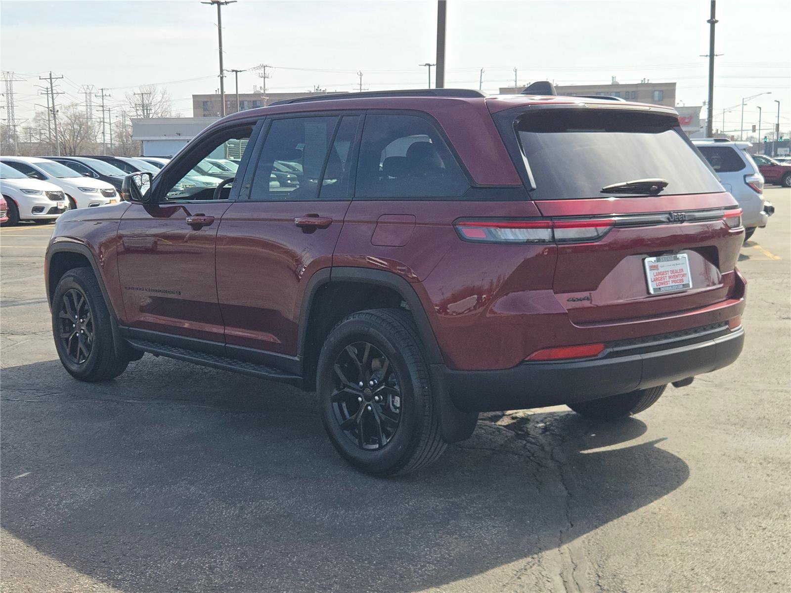 Certified 2024 Jeep Grand Cherokee Altitude image 17