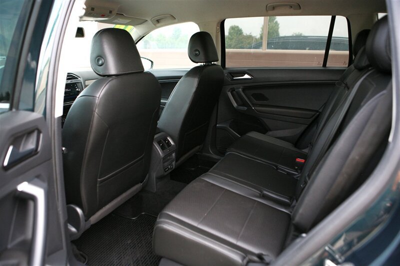 Used 2018 Volkswagen Tiguan SE AWD/4WD image 13