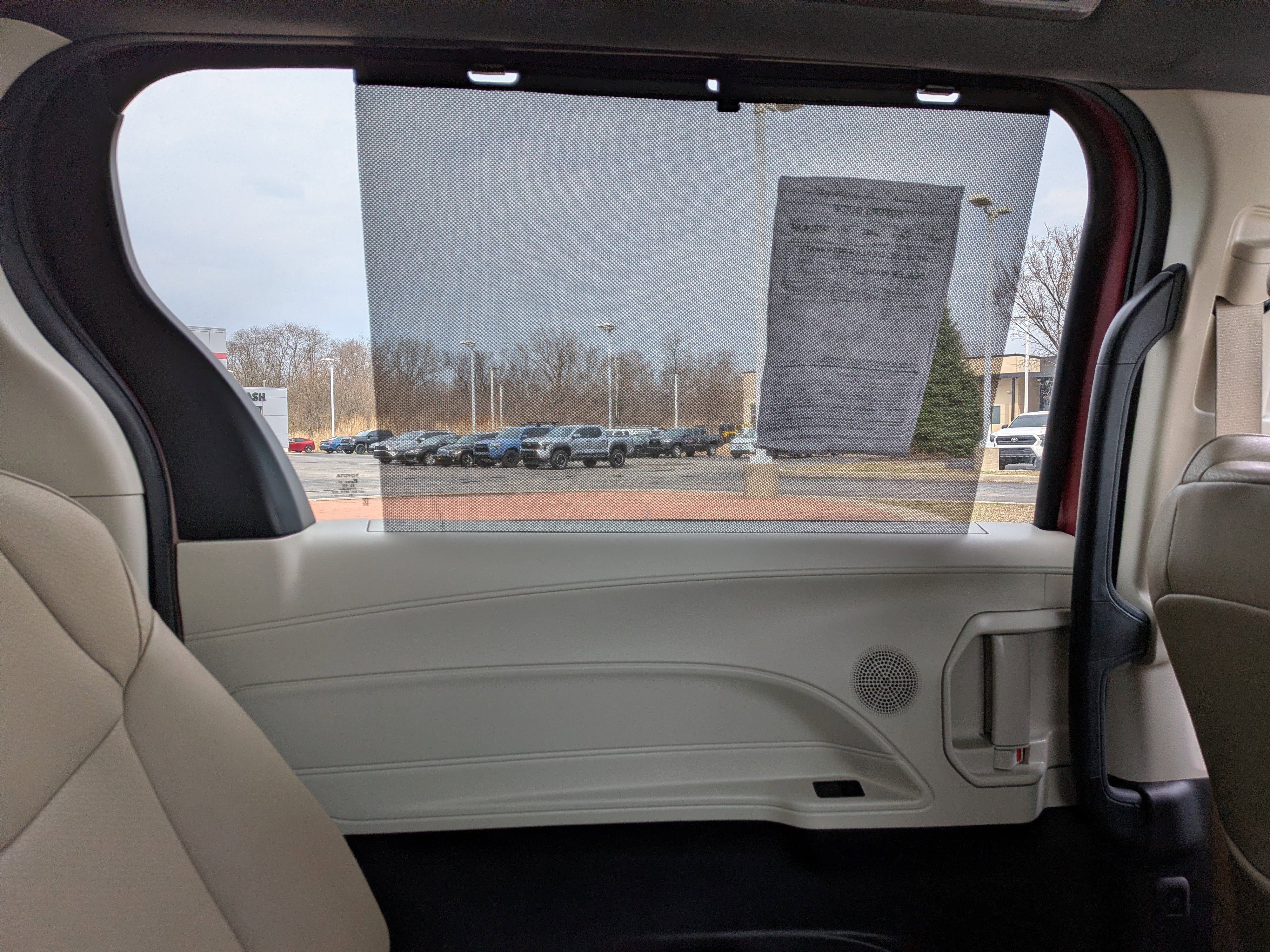 Certified 2024 Toyota Sienna XLE image 22