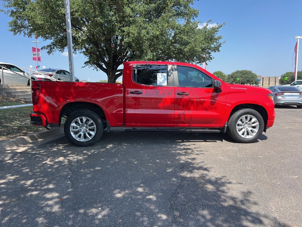Used 2024 Chevrolet Silverado 1500 Custom image 8