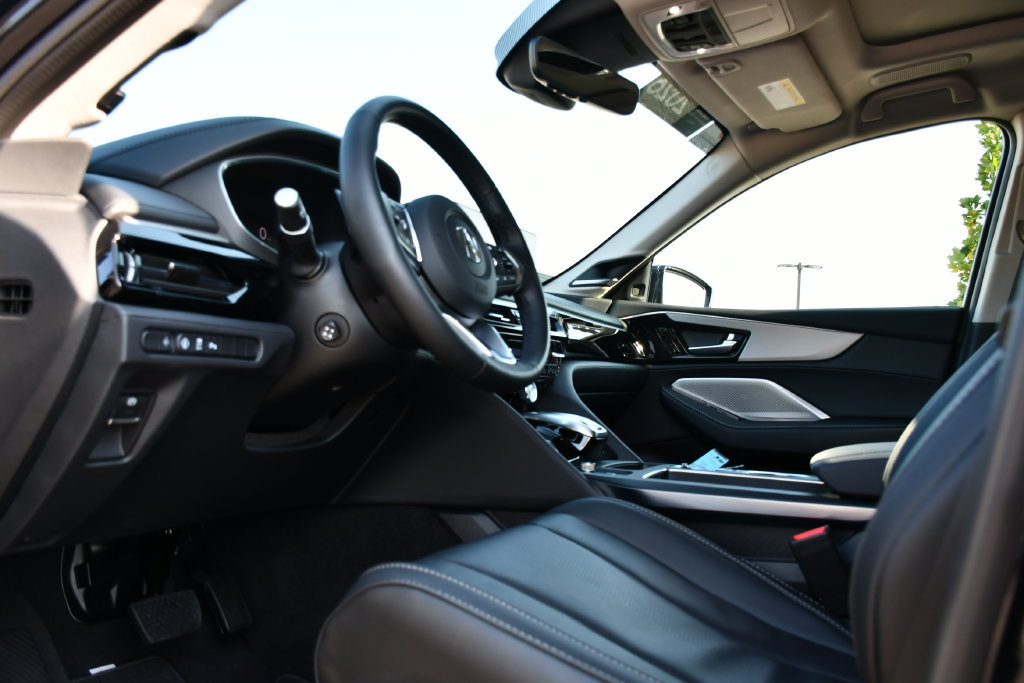 Certified 2026 Acura MDX w/ Technology Package FWD image 22