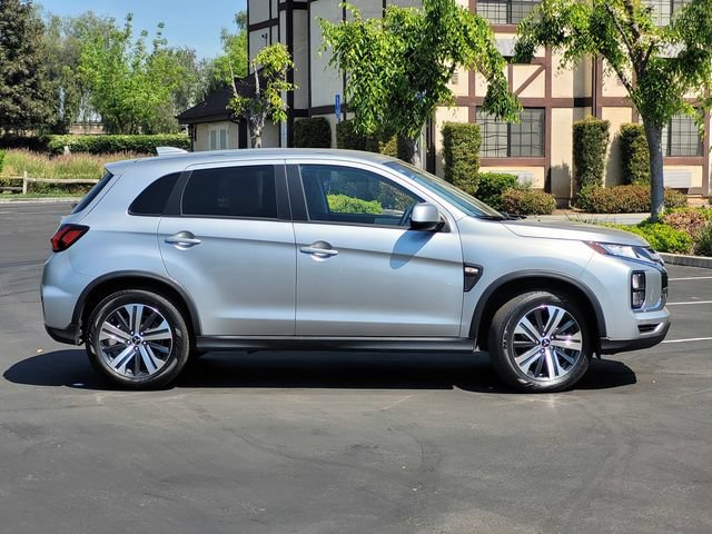 Used 2025 Mitsubishi Outlander Sport AWD image 4