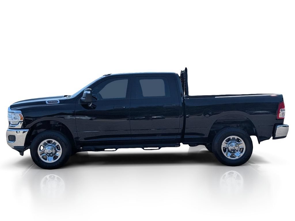 Used 2024 RAM 2500 Tradesman w/ Chrome Appearance Group AWD/4WD image 11