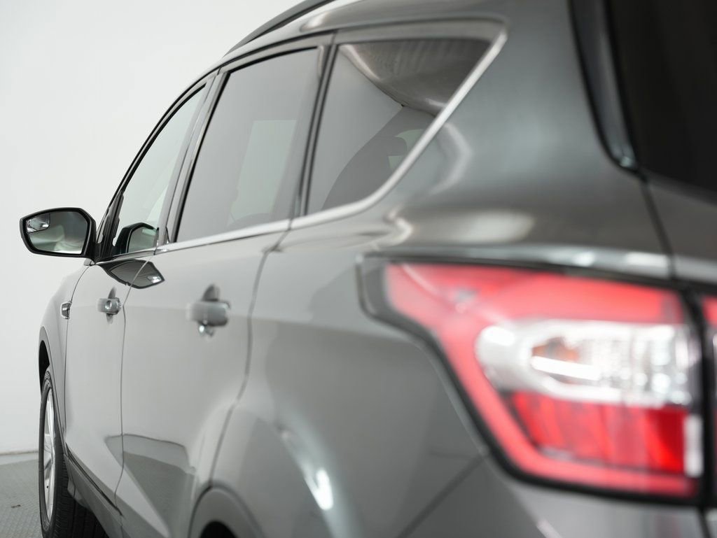 Used 2018 Ford Escape SE image 59