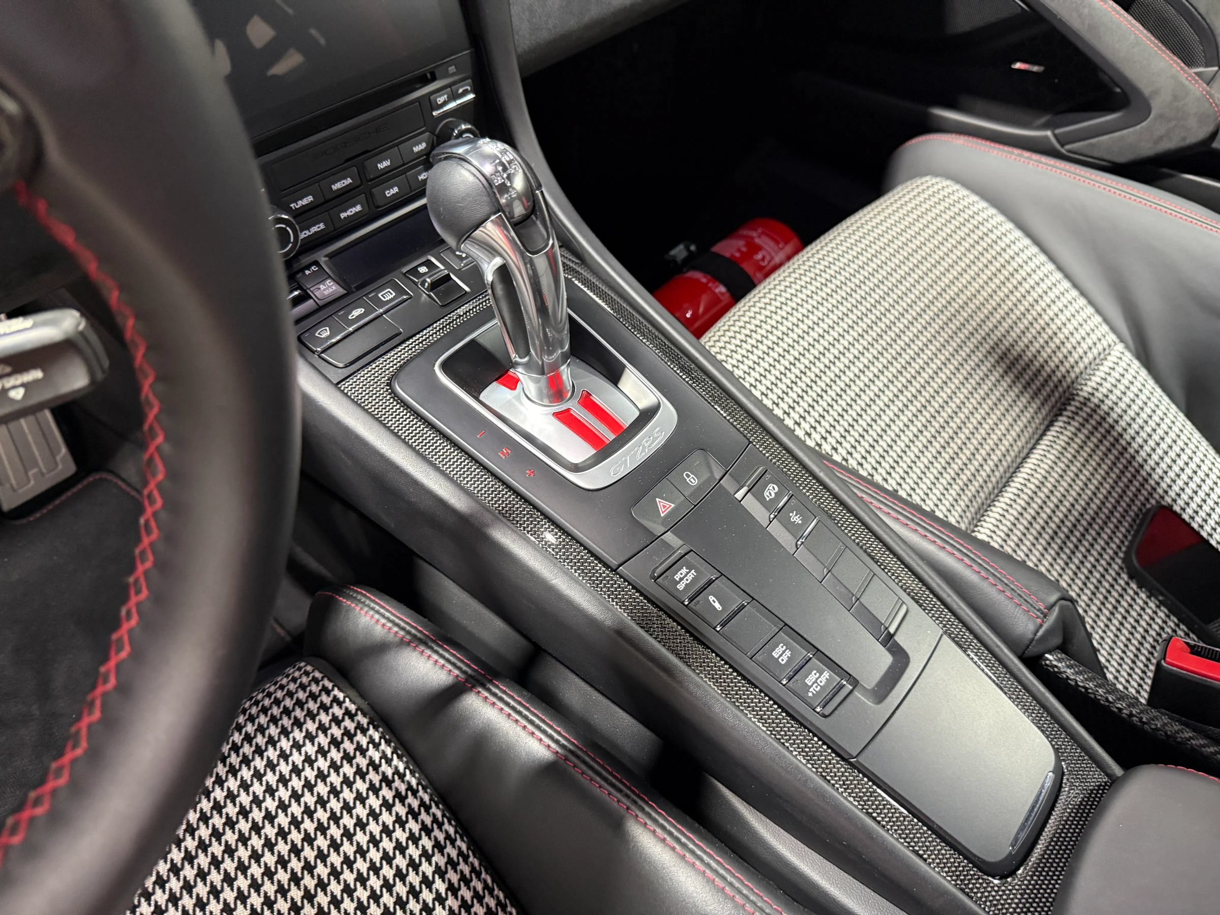 Used 2018 Porsche 911 GT2 RS RWD image 44