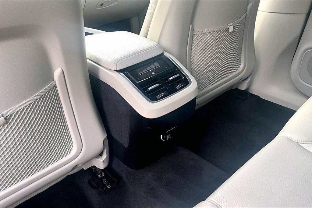Used 2018 Volvo XC60 T6 Inscription w/ Convenience Package AWD/4WD image 31