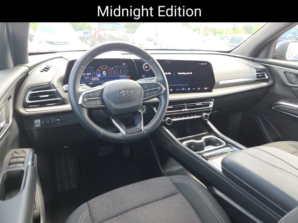 Used 2024 Chevrolet Traverse LT w/ Midnight/Sport Edition AWD/4WD image 13