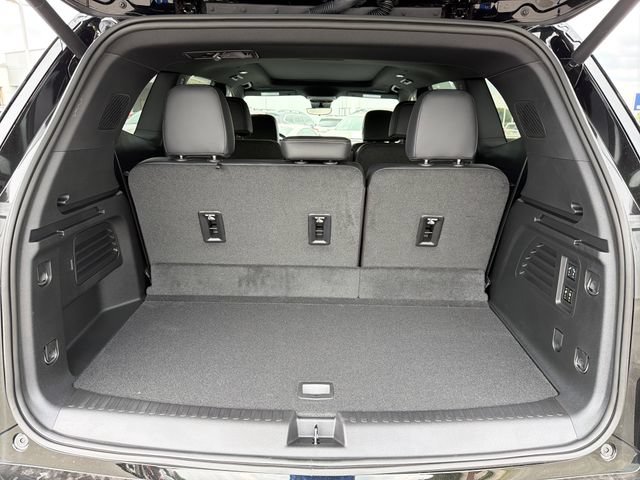 New 2026 Buick Enclave Avenir w/ Super Cruise Package FWD image 24
