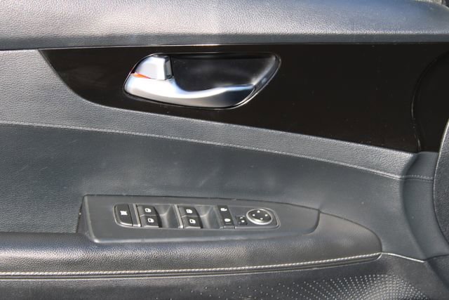 Used 2019 Kia Forte S w/ S Premium Package image 14