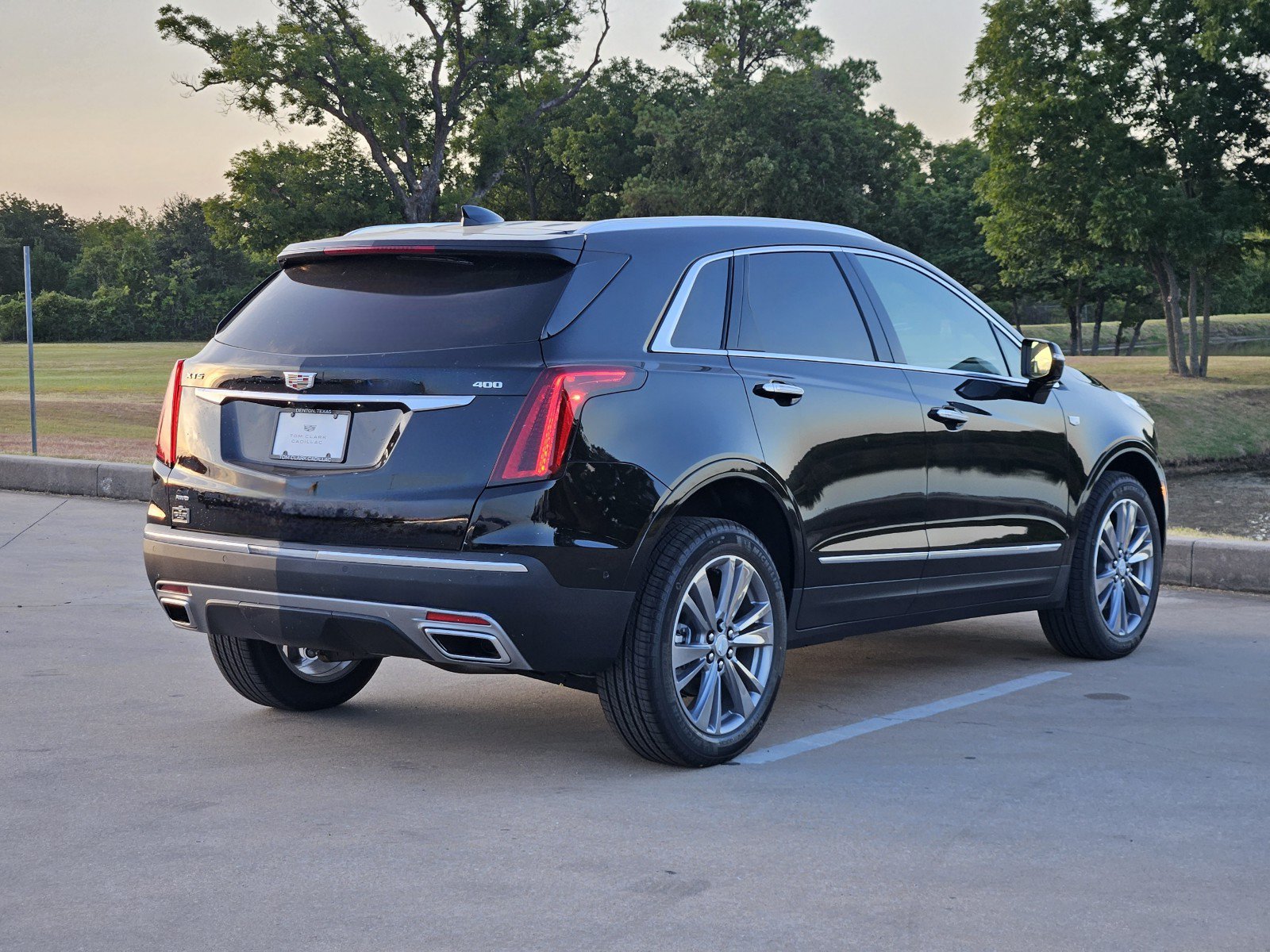 New 2026 Cadillac XT5 Premium Luxury w/ Driver Assist Package AWD/4WD image 4