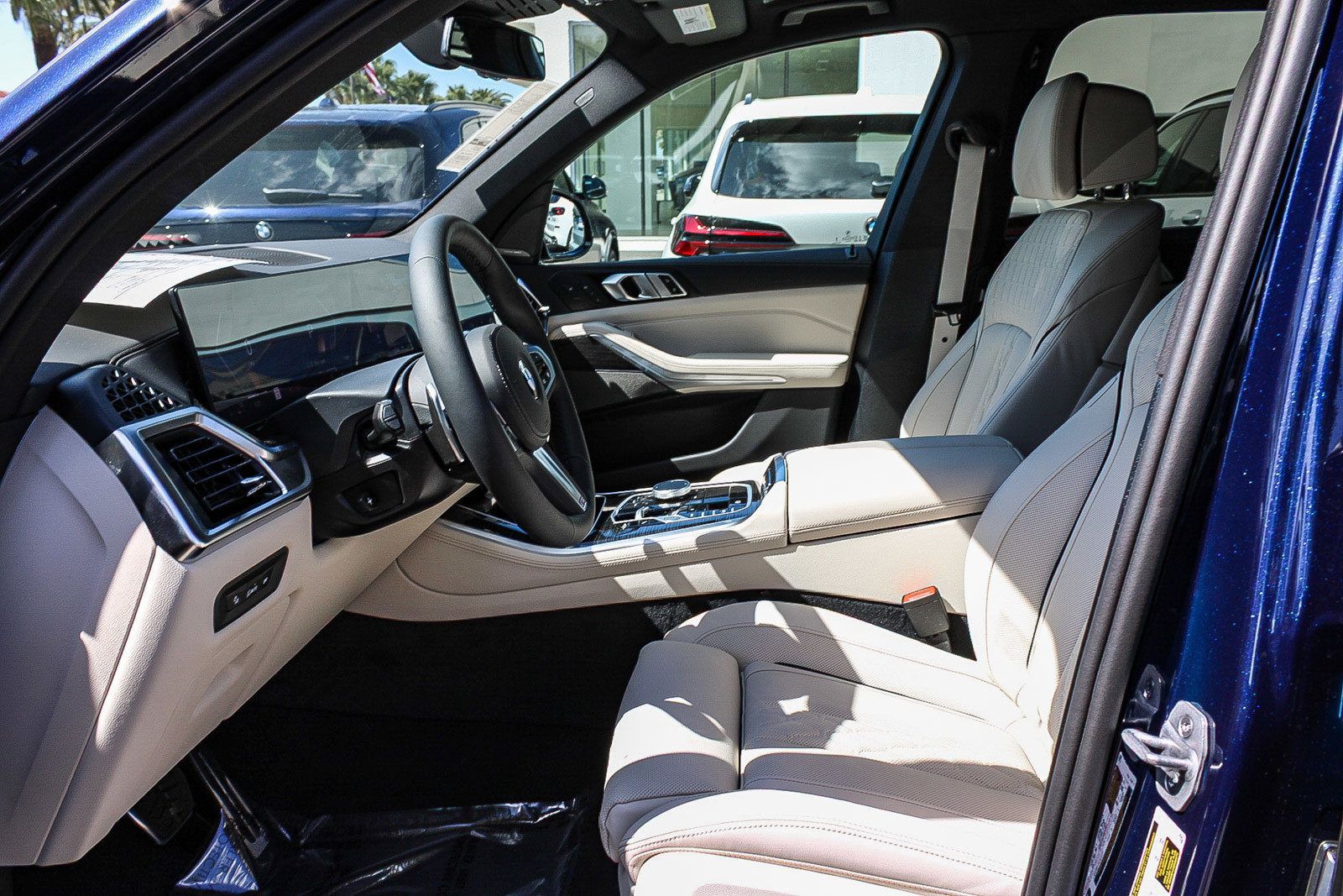 New 2026 BMW X5 xDrive40i w/ M Sport Package AWD/4WD image 12