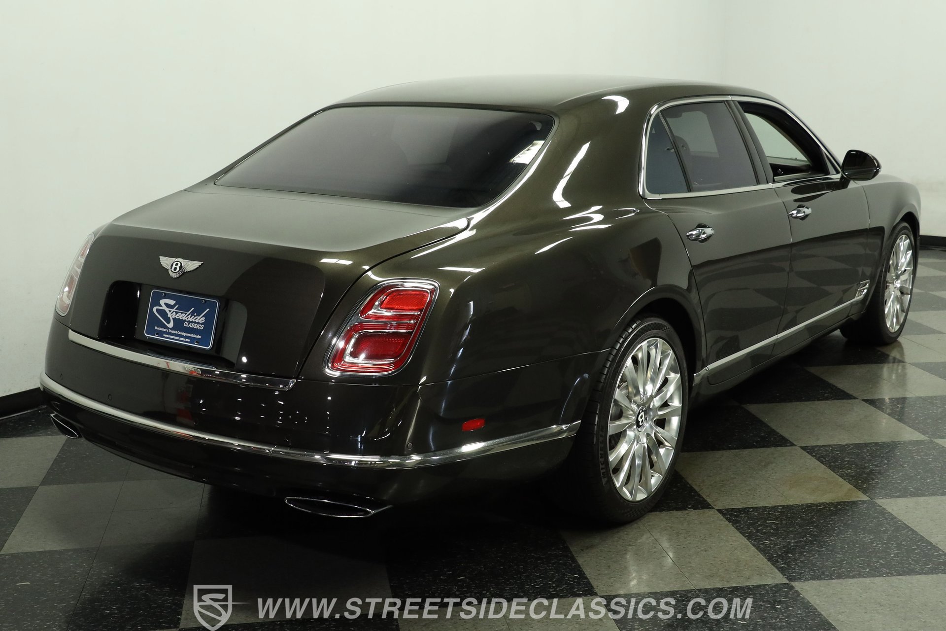 Used 2020 Bentley Mulsanne RWD image 11
