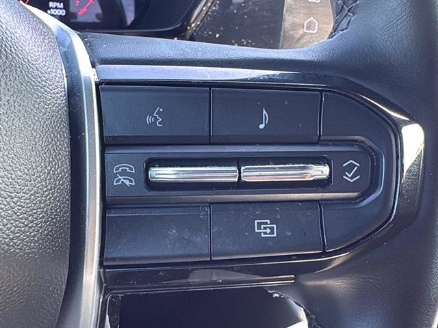 Used 2025 Chevrolet Colorado LT w/ Advanced Trailering Package RWD image 19