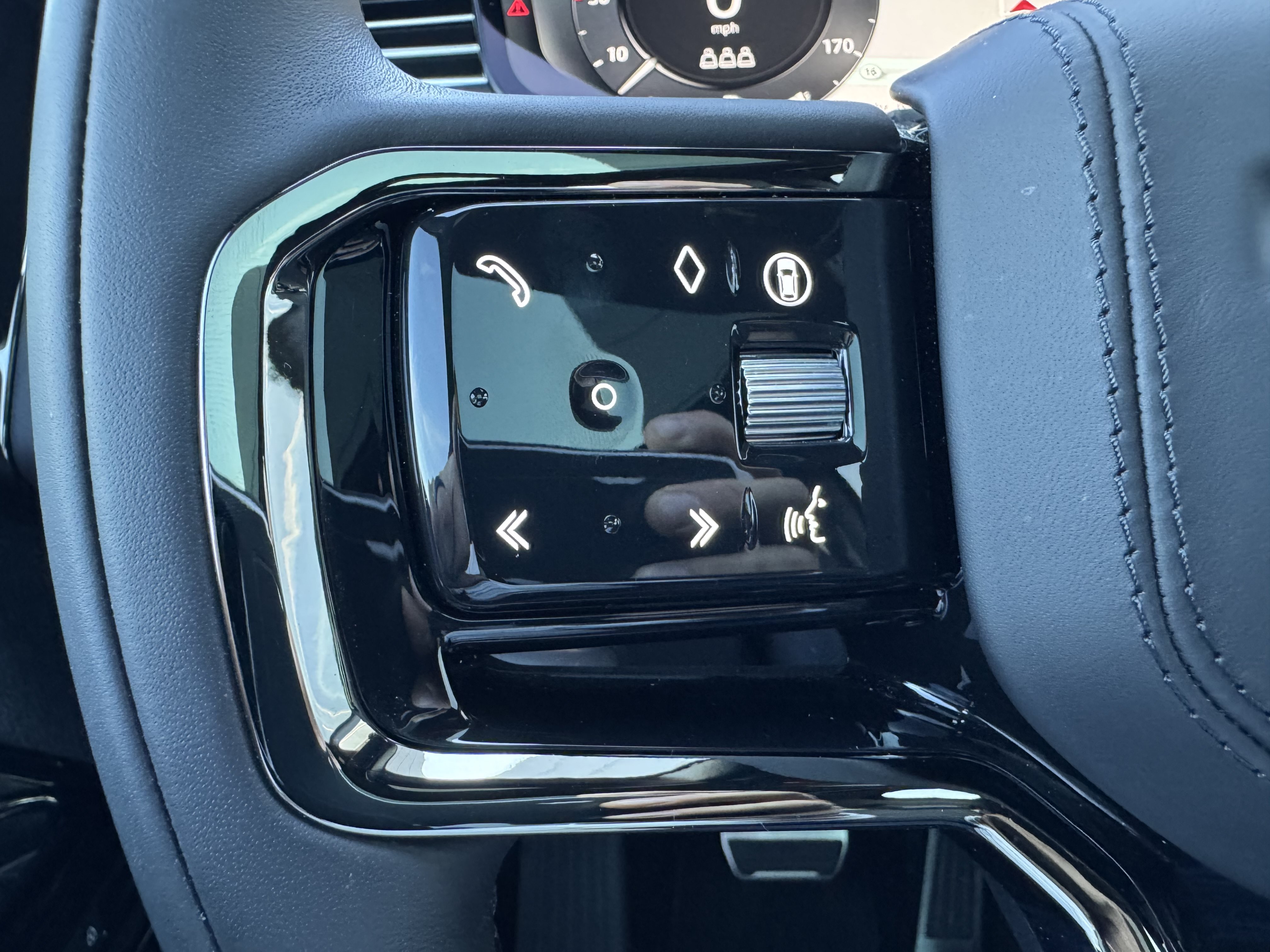 Certified 2025 Land Rover Range Rover Sport Dynamic SE AWD/4WD image 16