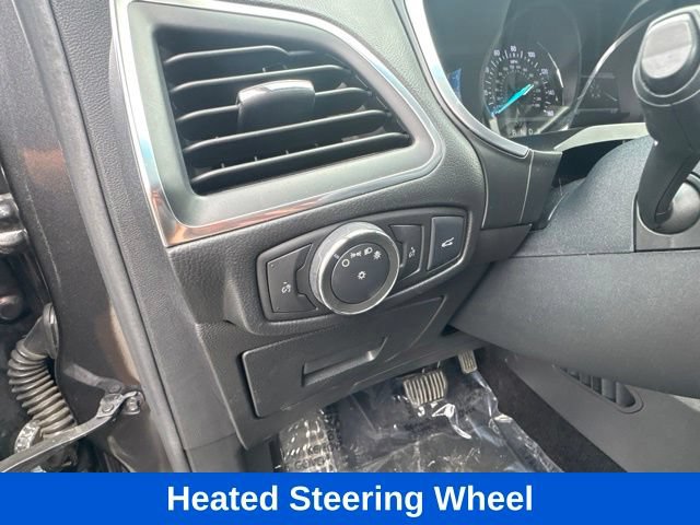 Used 2015 Ford Edge Titanium w/ Equipment Group 302A AWD/4WD image 18