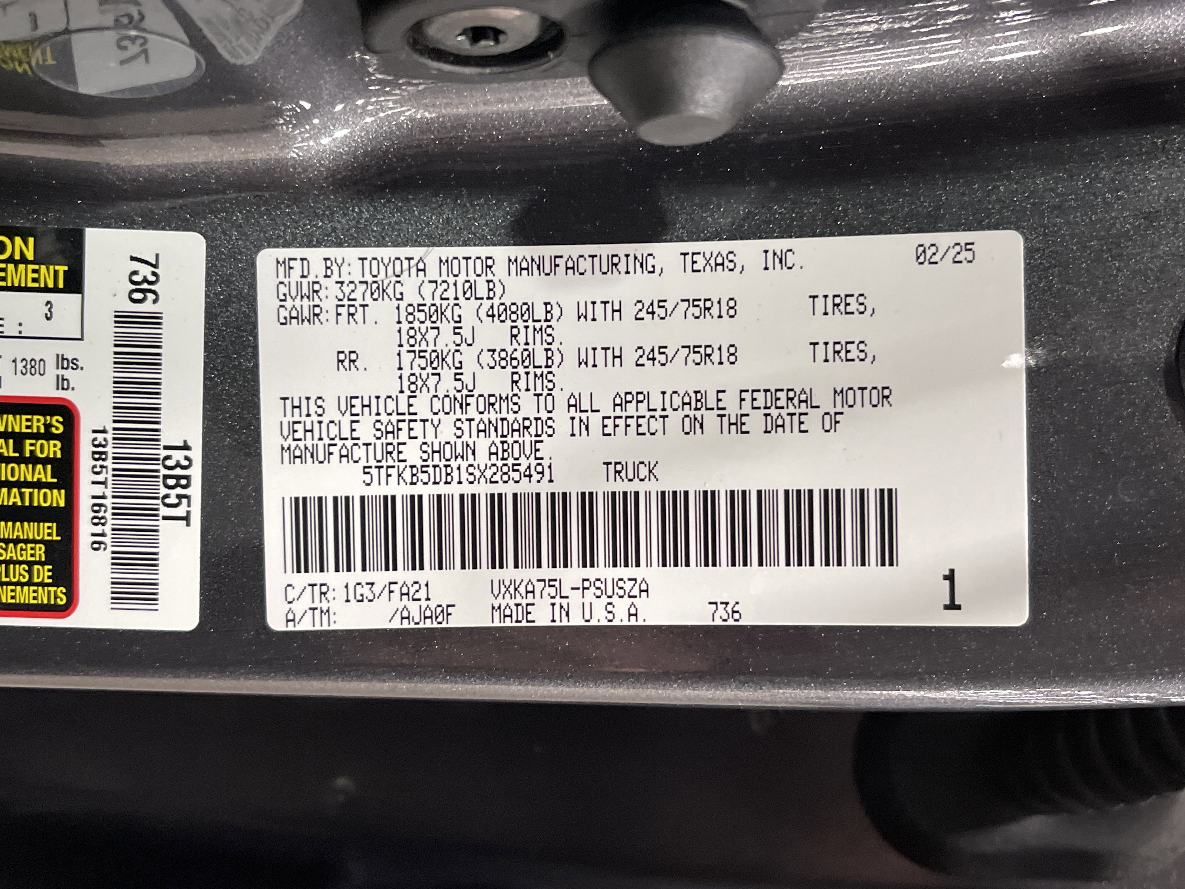 Used 2025 Toyota Tundra SR w/ SR Tow Package image 27